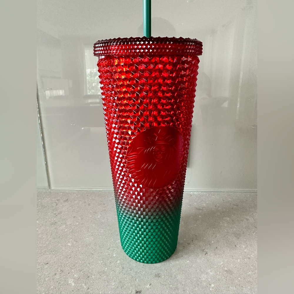 Starbuck x Walt Disney Christmas Tumbler (NEW)